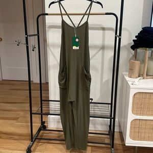 Halara - Backless Multiple Pockets Ankle Length Jumpsuit
Winter Moss/XS
